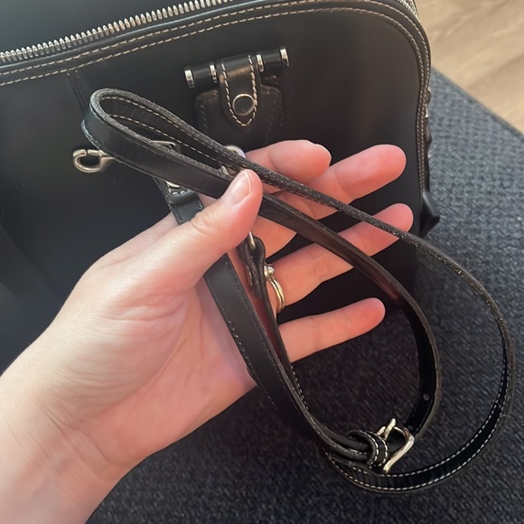 Vintage Dooney & Bourke patent leather dome bag - Picture 4 of 4